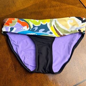 Anne Cole NWOT size XS black bikini bottoms with print rollover